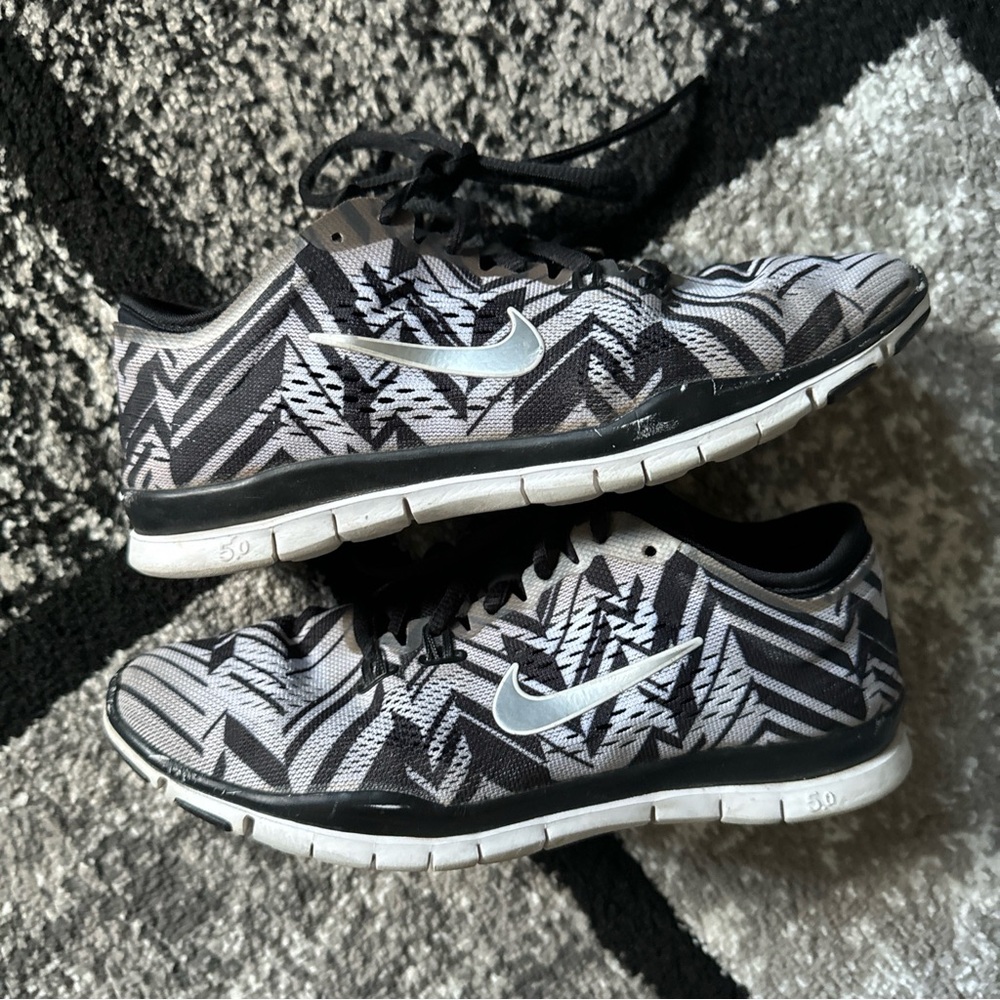 Size 6.5 - Nike Free 5.0 TR Fit 5 PRT Low Black W - Picture 4 of 5